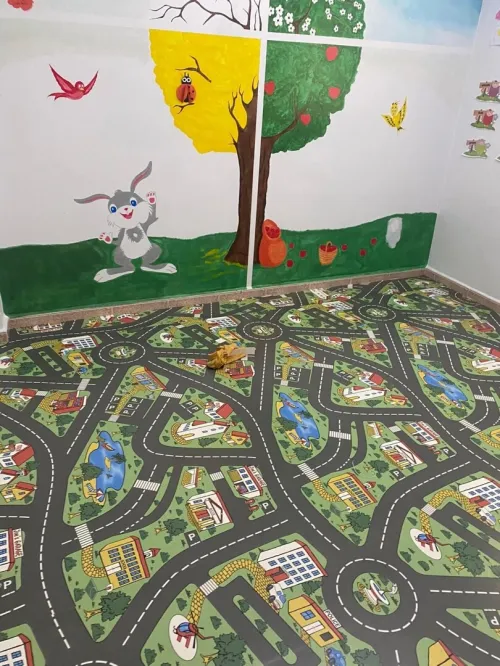 Creche aire de jeu روضة الأطفال gazon