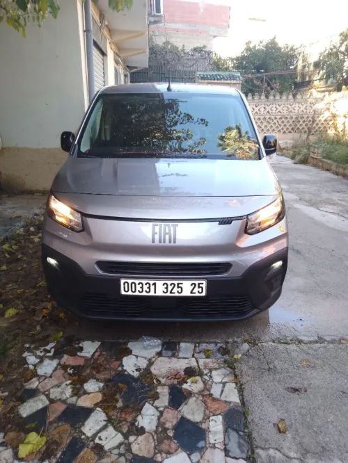 Fiat Doblo 2025 Van la toute