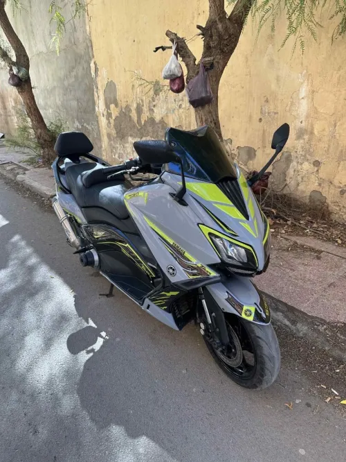 Yamaha T max 2016