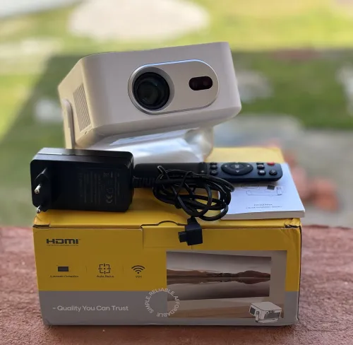 Magcubic HY300max Projector