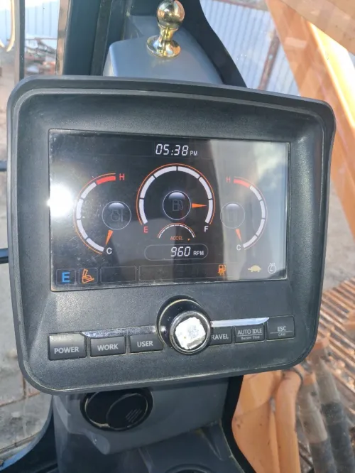 Hyundai 330 
