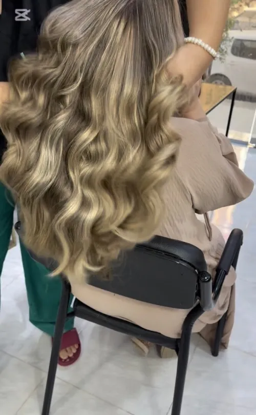 Coiffeuse et habilleuse VIP spéciale mariée