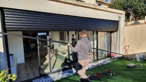 Réparation rideaux electrique garage et installation portail electrique & volets roulants adomicile