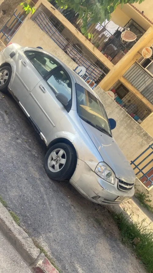 Chevrolet Optra 4 portes 2010 Optra 4 portes
