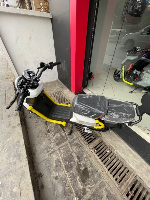 Scooteur niu Umax 2026 2026