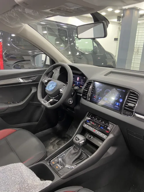 Skoda Karoq 2025 Full options