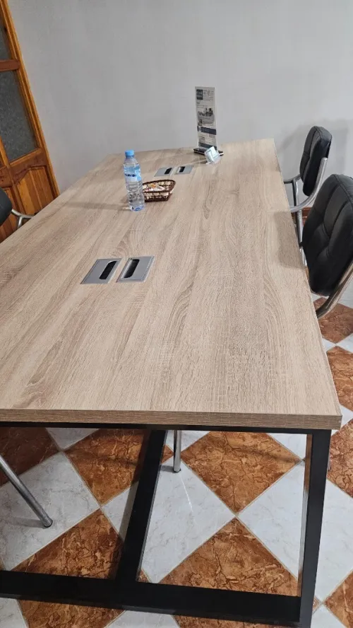 Table de réunion qualité et modernité