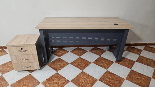 Bureau 1m60