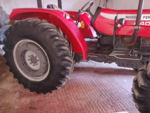 Massey ferguson 440xtra 2015