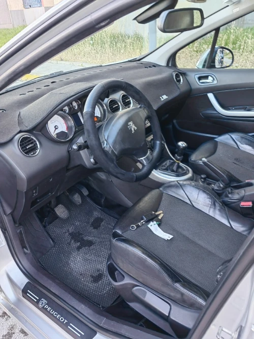 Peugeot 308 2012 ALLUR