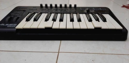 clavier midi 25