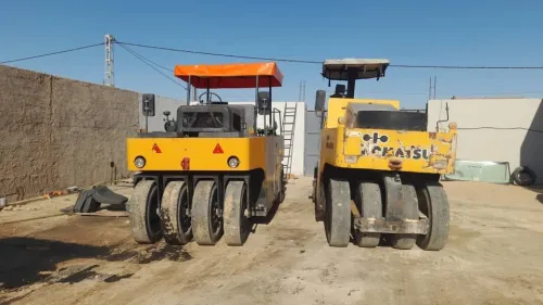 Compacteur BNEMATIQUE 4*5 Komatsi 1987