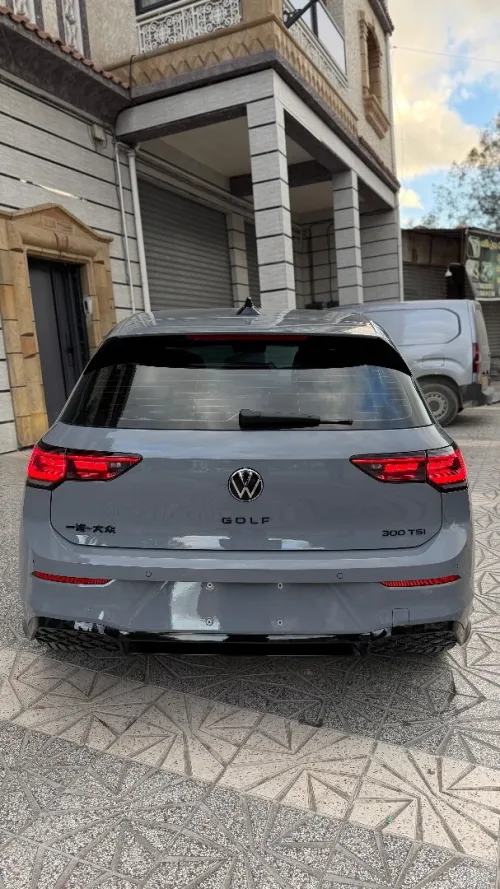 Volkswagen Golf 8 2025 R Black Edition 