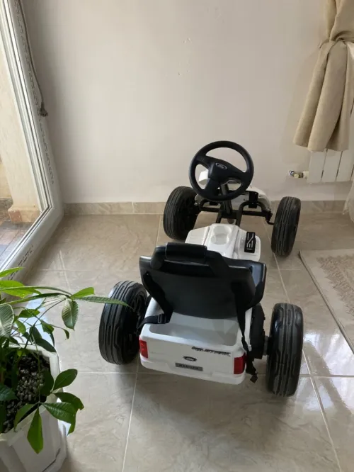 Voiture Ford pour enfant