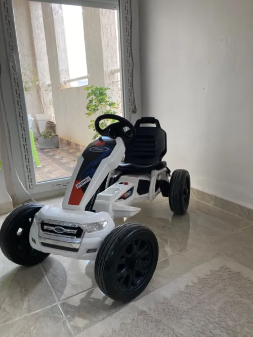 Voiture Ford pour enfant