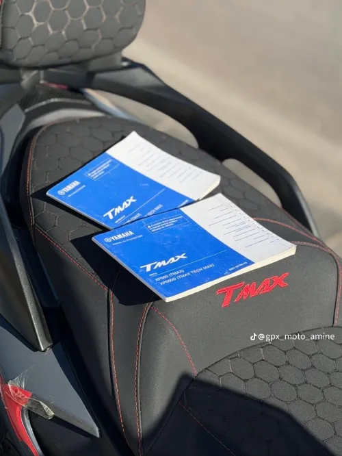 Tmax 560 2022