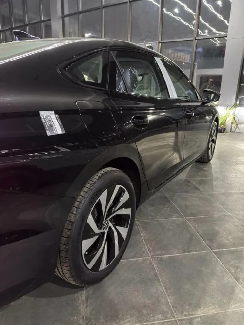 Volkswagen Passat 2025 Pro