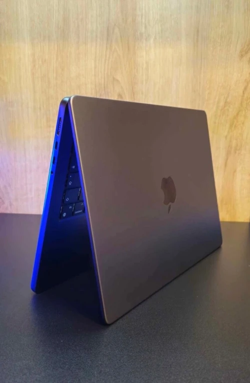 MacBook Pro m4