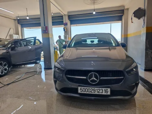 Mercedes B200 2023 