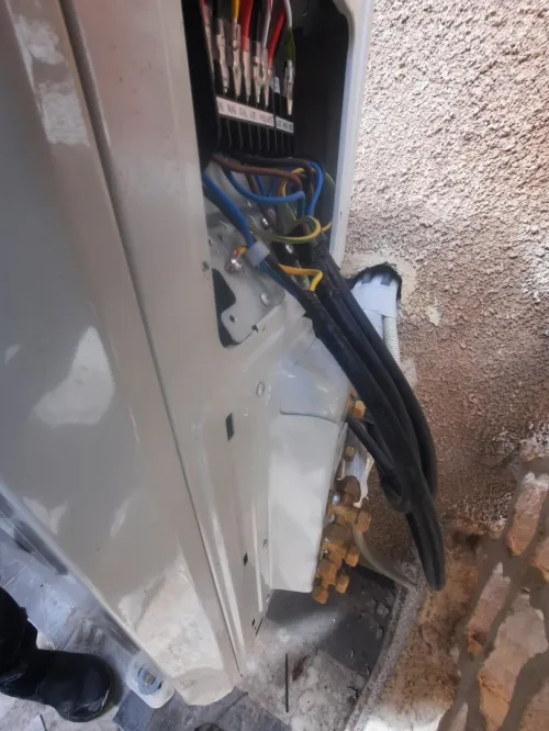 REPARATION et installation tout type de clim et refrigeratour 