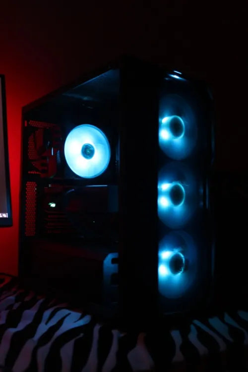 PC gamer carte mère b550 aorus pro V2/ RTX 3060ti/ Ryzen 7 5800x / Nvme m.2 1T
