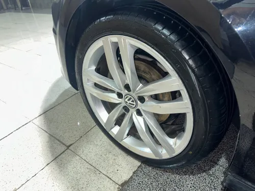 Volkswagen Golf 7 2013 Bleue montions carat plus