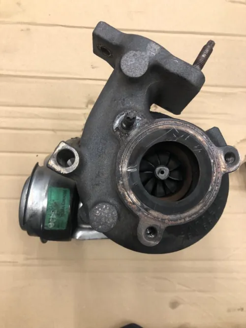 Turbo Renault LAGUNA 2-3 NISSAN QASHQAI 2.0 DCI 150 cv 