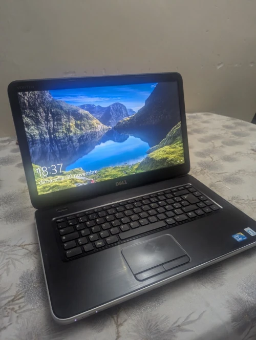 Dell Vostro 1540, Core i5, disque 512 Go, Windows 10 Pro