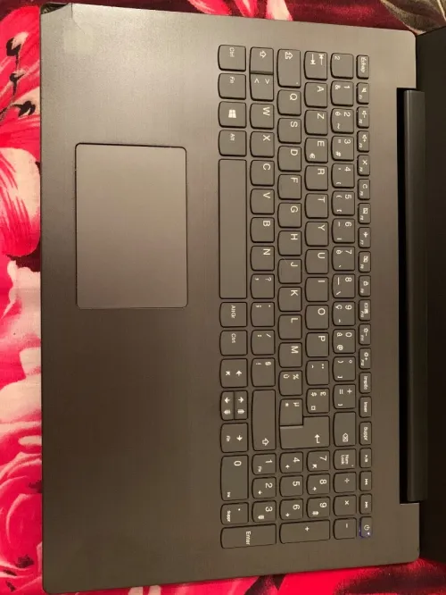 حاسوب Lenovo للبيع إقتصادي و عملي للدراسة و تصفح الإنترنت 