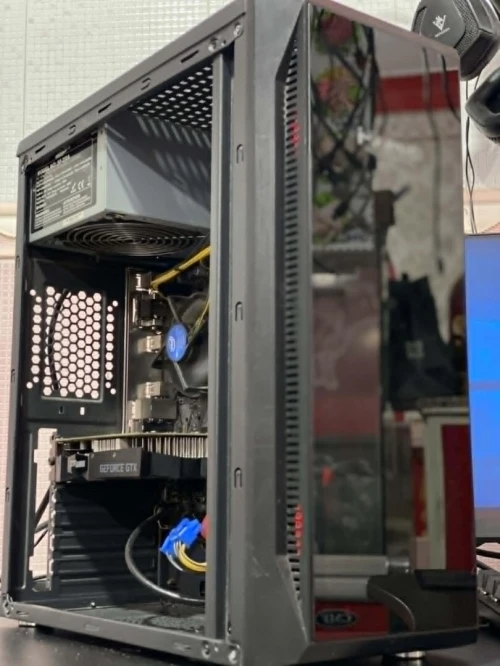 PC GAMER 9TH GTX 1650 4GB