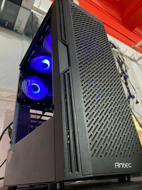 PC GAMER RYZEN GAMING