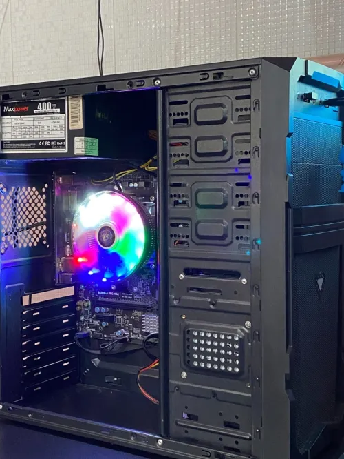 PC GAMER RYZEN 5 5600G UPGARDE
