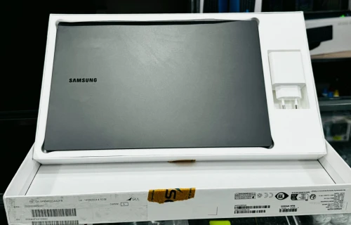 Pc portable Samsung Galaxy Book2 Pro