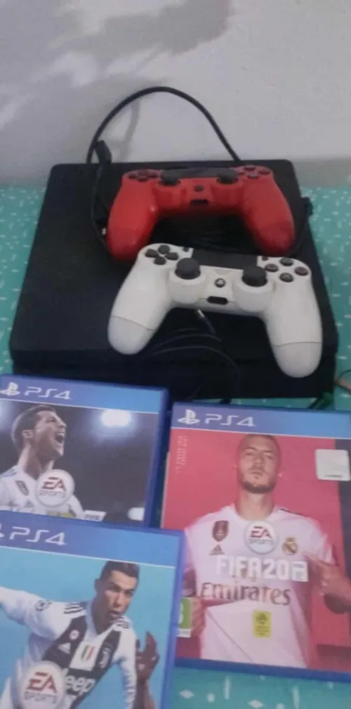 PS4
