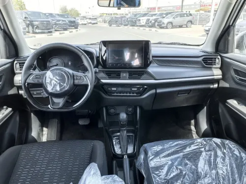 Suzuki Swift 2025 GLX