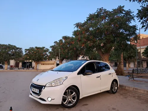 Peugeot 208 2013 Allure