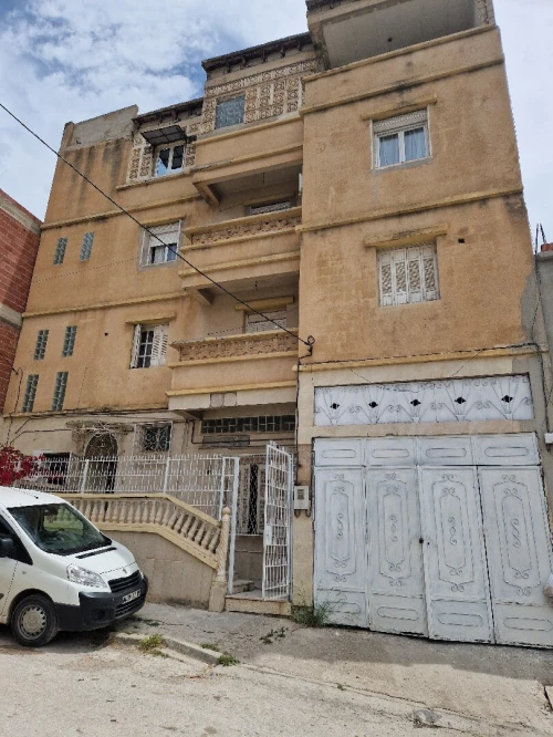 Location Appartement Niveau de villa F5 Constantine El khroub