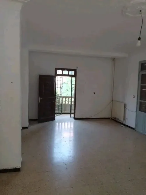 Location Appartement Niveau de villa F3 Alger Draria