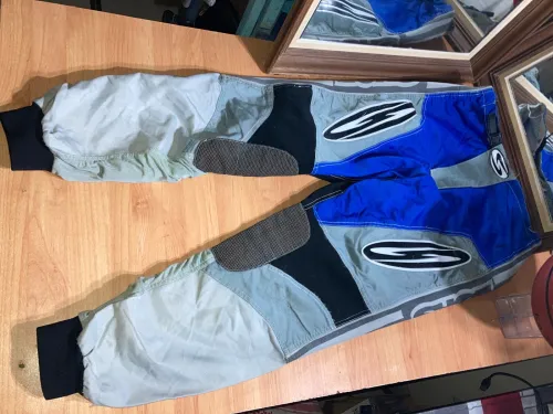 Vêtements moto