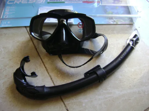 MASQUE ET TUBA CRESSI NEUVE