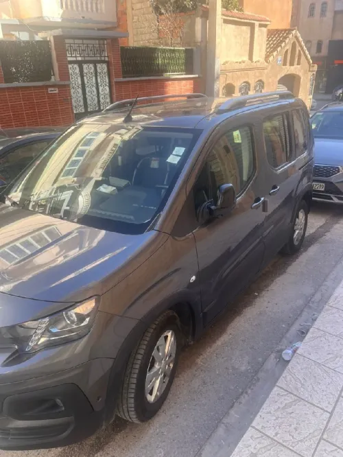 Peugeot Partner 2021 