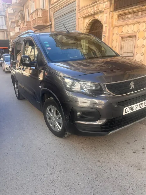 Peugeot Partner 2021 