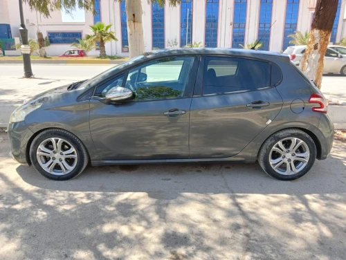 Peugeot 208 2013 Allure
