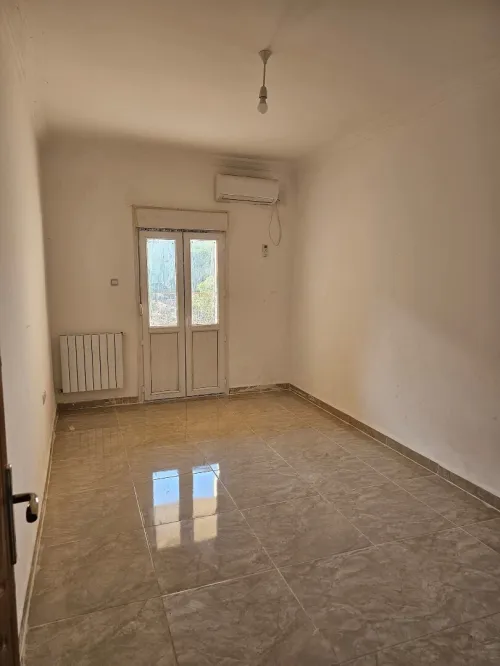 Location Appartement F4 Tipaza Kolea