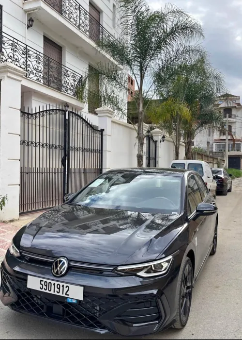 Volkswagen Golf 8 2025 R-Line