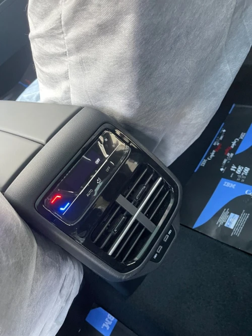 Volkswagen Passat 2025 Pro
