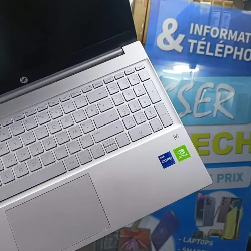 HP Pavilion 15- Intel Core i7-1255U de 12e génération NVIDIA MX 550 2GB GDDR6
