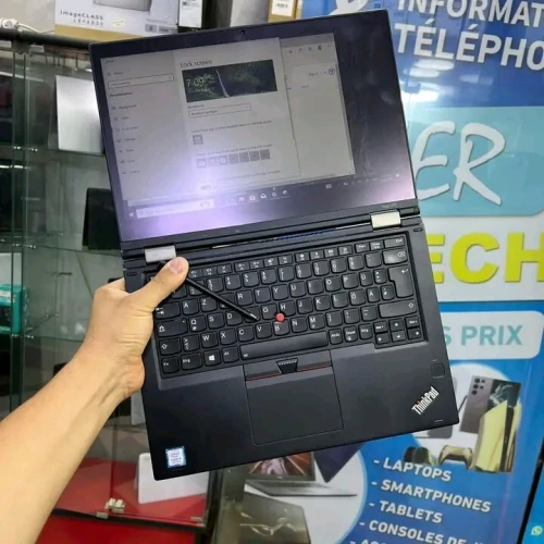 UltraBook Lenovo Yoga 370 Tactile Rotatif 360 Avec Stylet.