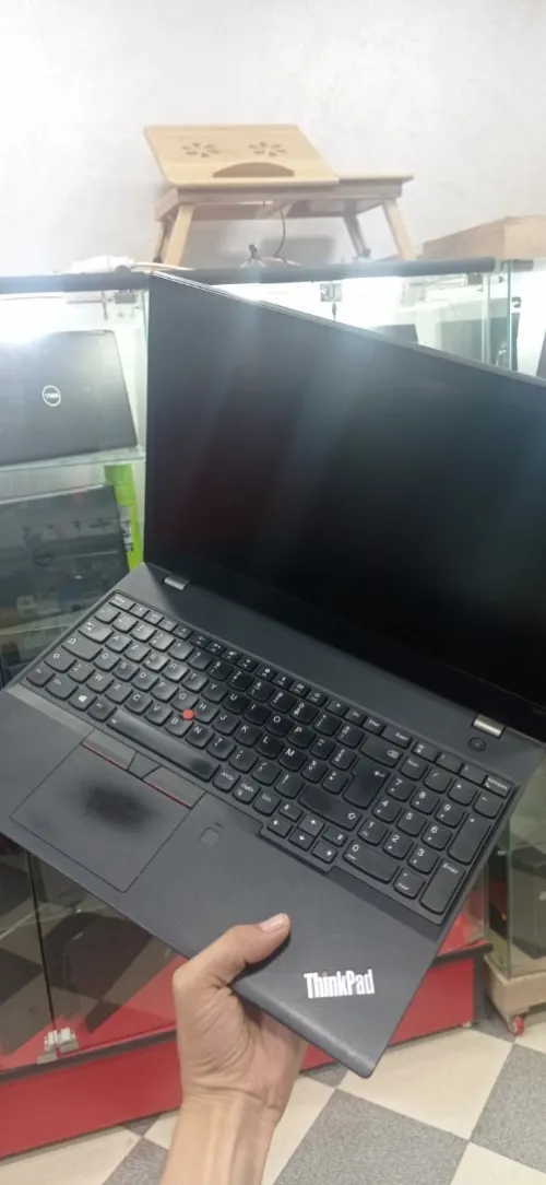 LENOVO THINKPAD T580  Intel Core i7 8650U-16GB- 128 GB SSD+500GB HDD-15,6" FHD - GEFORCE MX150 2GB 