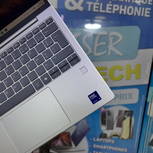 EliteBook 6 G1i 13 pouce  AI ultra 5 225u 16 gb ddr5 256 ssd nvme